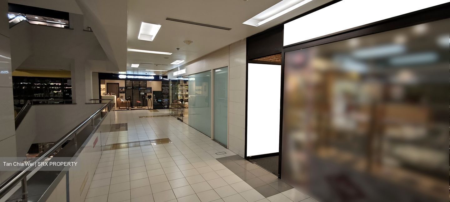 The Adelphi (D6), Retail #452633861